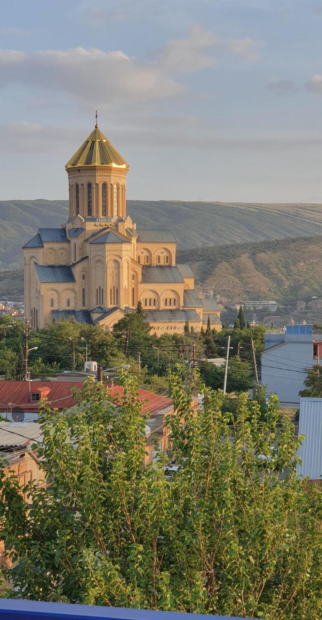 Hotel Hills In Old Tbilisi Exterior foto